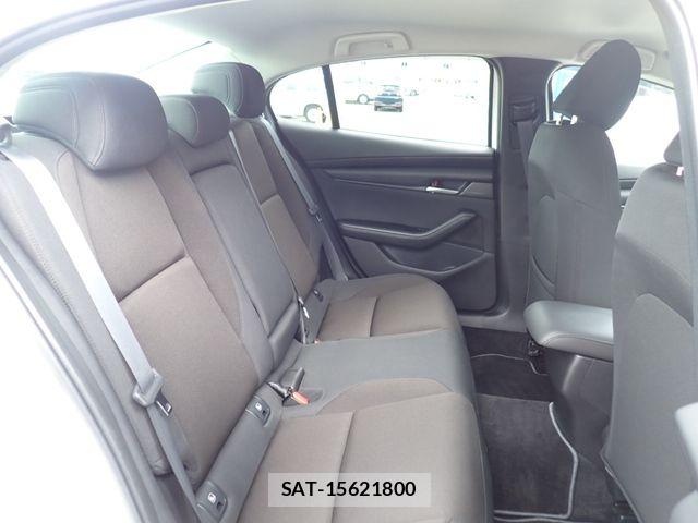 Mazda MAZDA3 2021-06 8485695-17