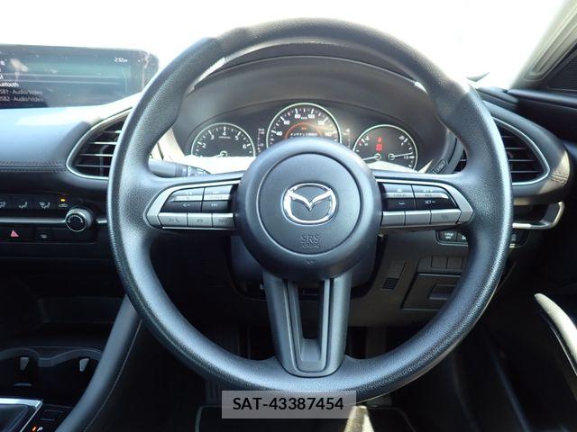 Mazda MAZDA3 2021-06 8485694-12