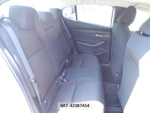 Mazda MAZDA3 2021-06 8485694-17