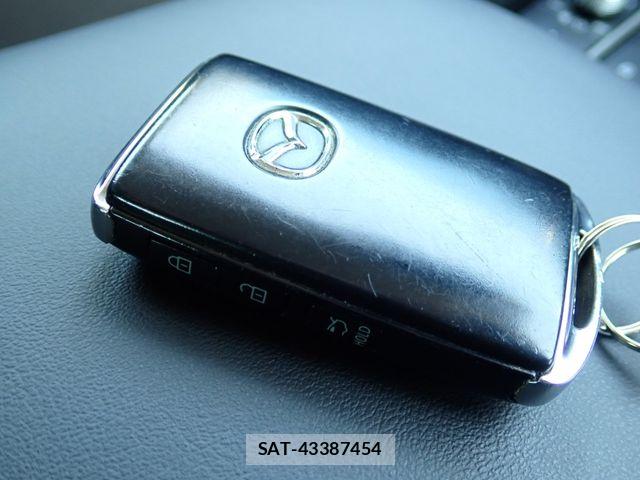 Mazda MAZDA3 2021-06 8485694-20