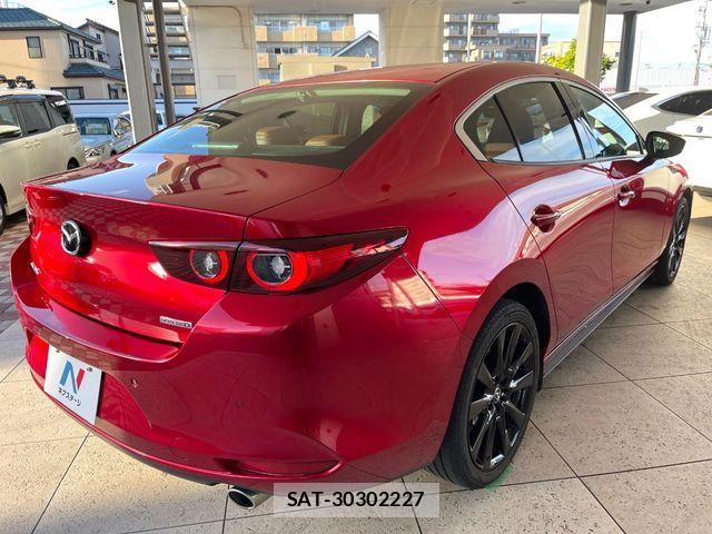 Mazda MAZDA3 2023-11 8525658-16