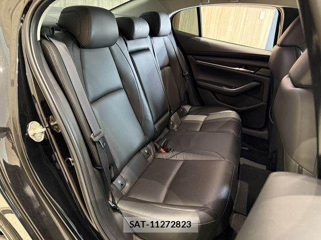 Mazda MAZDA3 2021-08 8562558-9