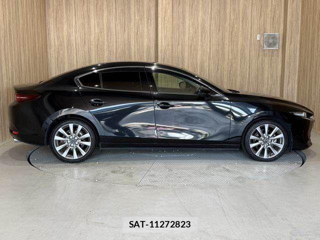 Mazda MAZDA3 2021-08 8562558-16