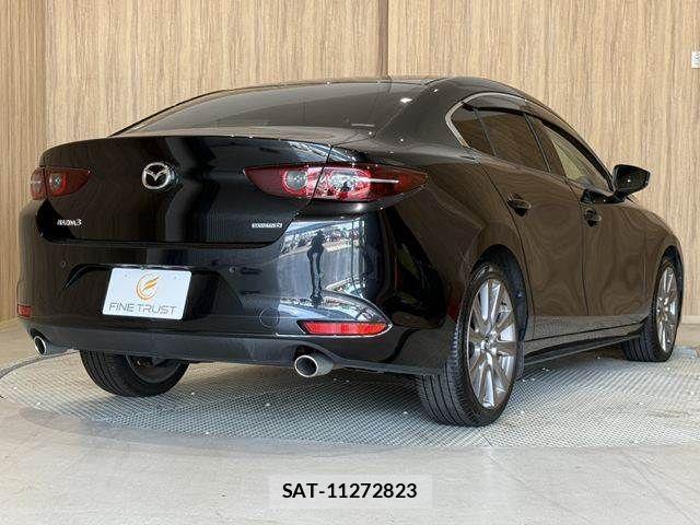 Mazda MAZDA3 2021-08 8562558-17