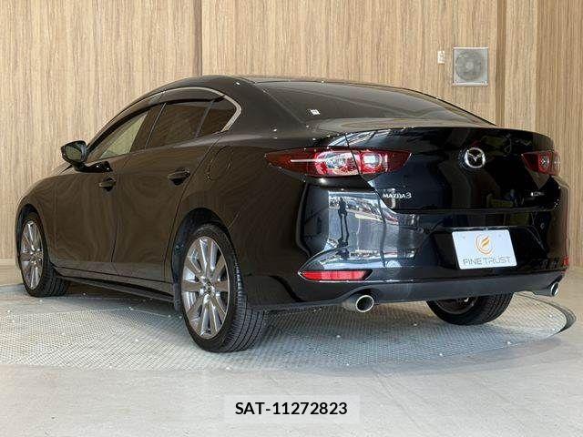 Mazda MAZDA3 2021-08 8562558-19