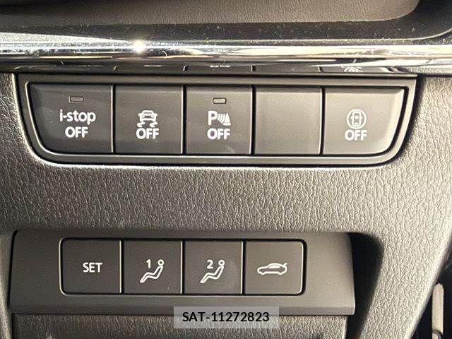 Mazda MAZDA3 2021-08 8562558-7