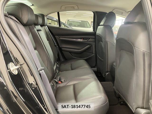 Mazda MAZDA3 2021-02 8627595-19