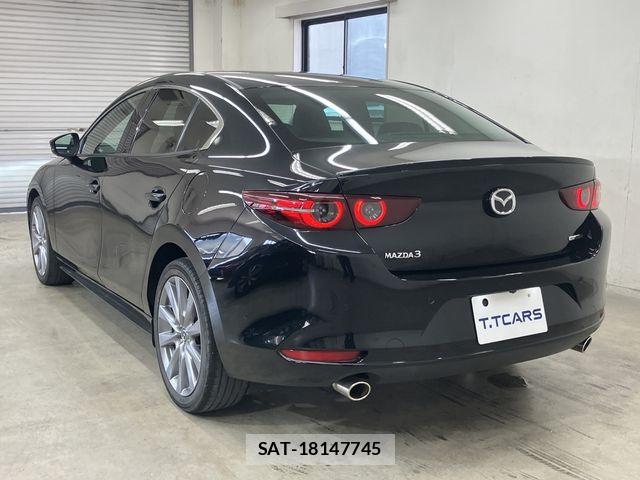 Mazda MAZDA3 2021-02 8627595-23