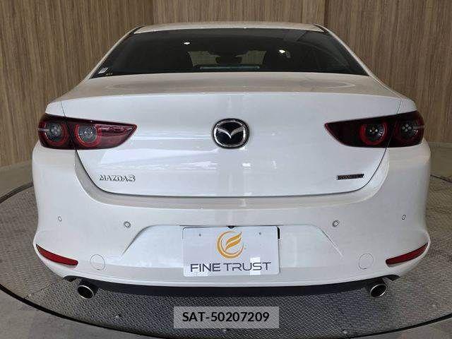 Mazda MAZDA3 2019-07 8627597-18