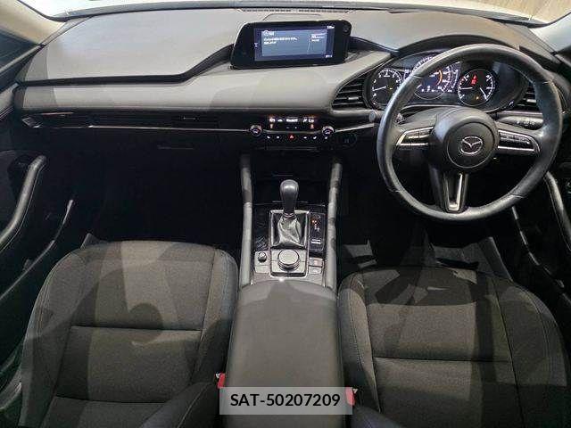 Mazda MAZDA3 2019-07 8627597-2