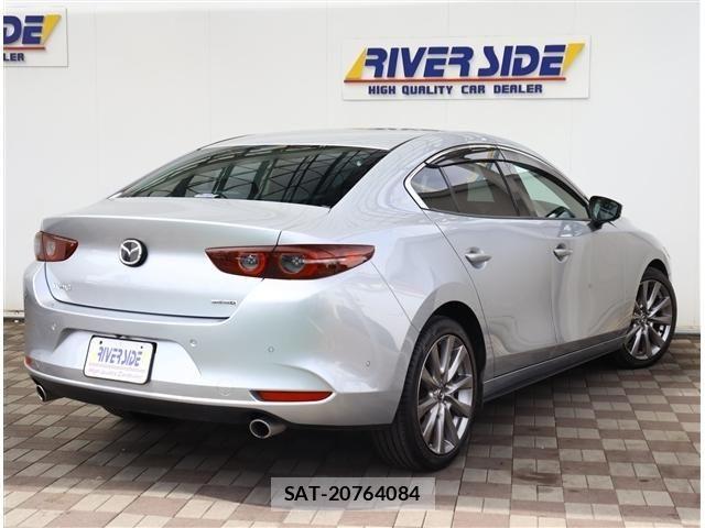 Mazda MAZDA3 2019-08 8660093-2