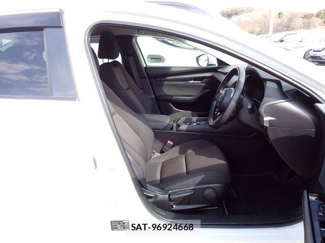 Mazda MAZDA3 2021-03 8666458-14
