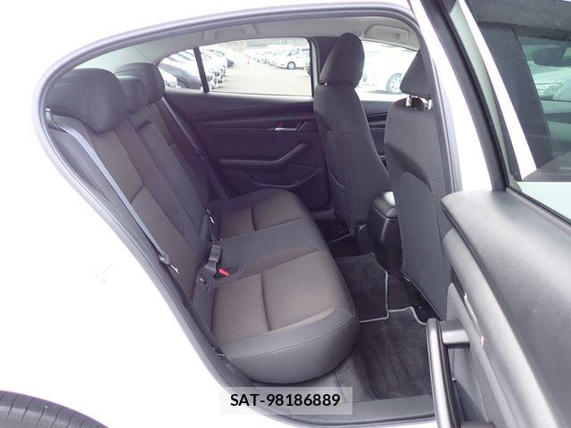 Mazda MAZDA3 2021-06 8666459-15