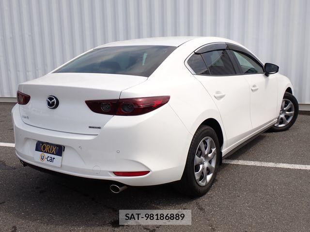 Mazda MAZDA3 2021-06 8666459-2