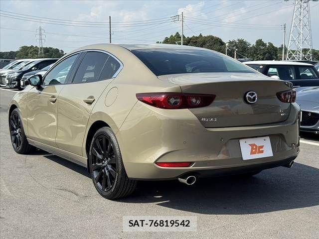 Mazda MAZDA3 2023-10 8666457-12
