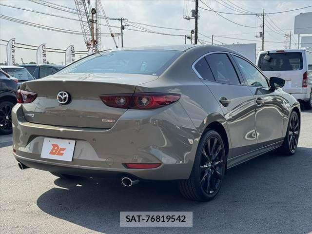Mazda MAZDA3 2023-10 8666457-14