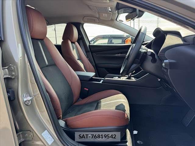 Mazda MAZDA3 2023-10 8666457-15