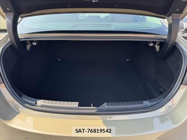 Mazda MAZDA3 2023-10 8666457-18