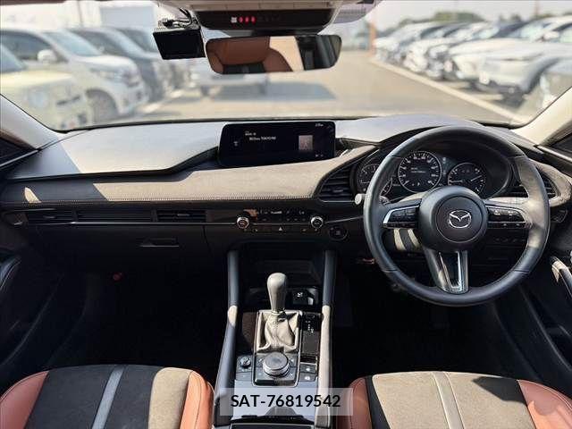 Mazda MAZDA3 2023-10 8666457-1