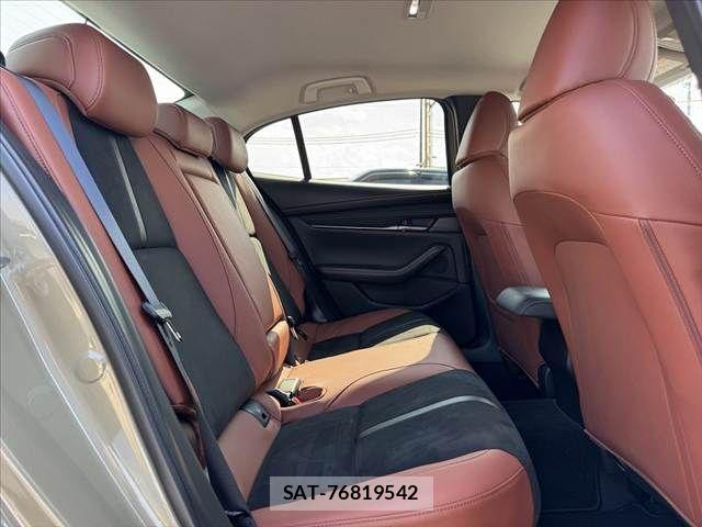 Mazda MAZDA3 2023-10 8666457-19