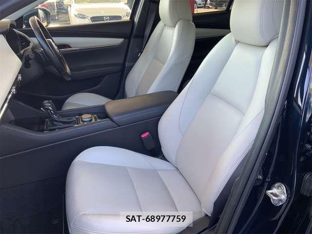 Mazda MAZDA3 2019-05 8685906-11