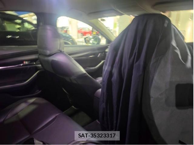 Mazda MAZDA3 2021-09 8743673-18