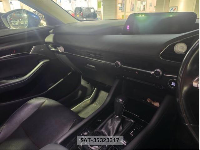 Mazda MAZDA3 2021-09 8743673-22
