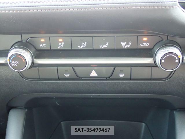 Mazda MAZDA3 2021-06 8830151-12