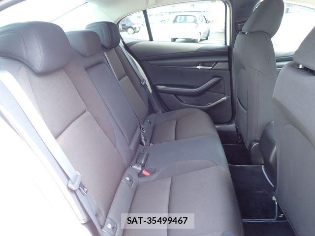 Mazda MAZDA3 2021-06 8830151-18