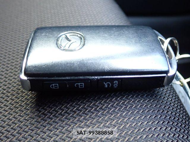 Mazda MAZDA3 2021-07 8830159-21