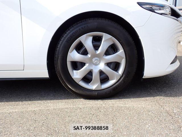 Mazda MAZDA3 2021-07 8830159-26