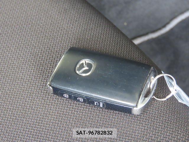 Mazda MAZDA3 2021-03 8849717-16