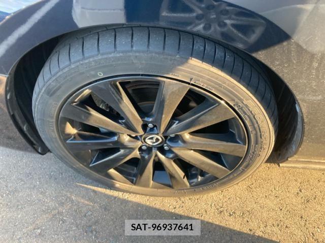 Mazda MAZDA3 2022-01 8871396-9