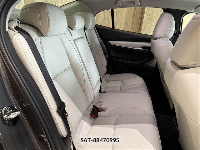Mazda MAZDA3 2020-03 8880657-10