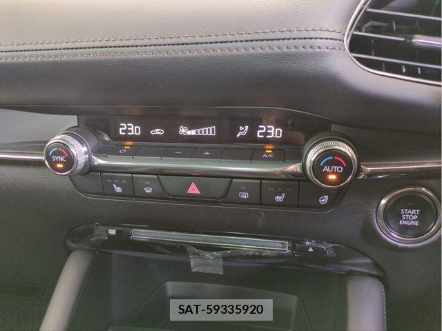 Mazda MAZDA3 2022-02 8880655-12