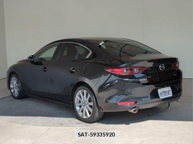 Mazda MAZDA3 2022-02 8880655-20