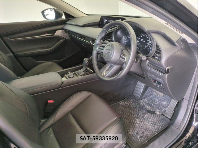 Mazda MAZDA3 2022-02 8880655-26