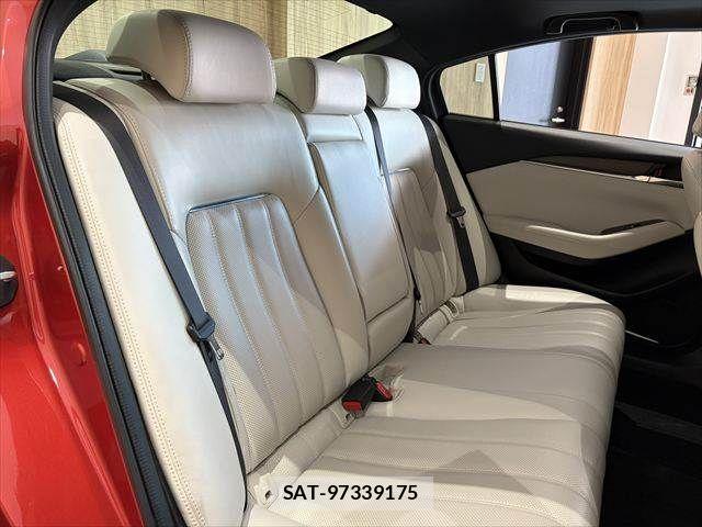 Mazda ATENZA 2018-10 6907990-11