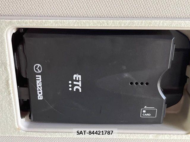 Mazda ATENZA 2018-04 6995348-7