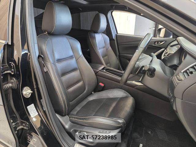 Mazda ATENZA 2017-09 7221302-9