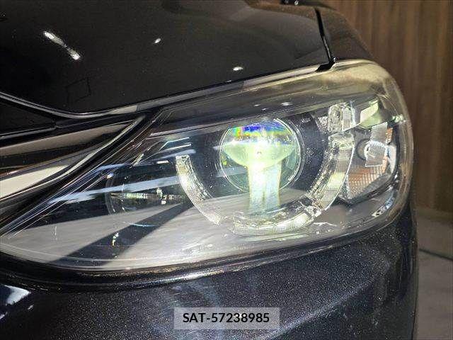 Mazda ATENZA 2017-09 7221302-13