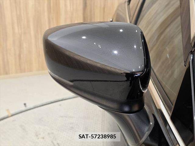 Mazda ATENZA 2017-09 7221302-28