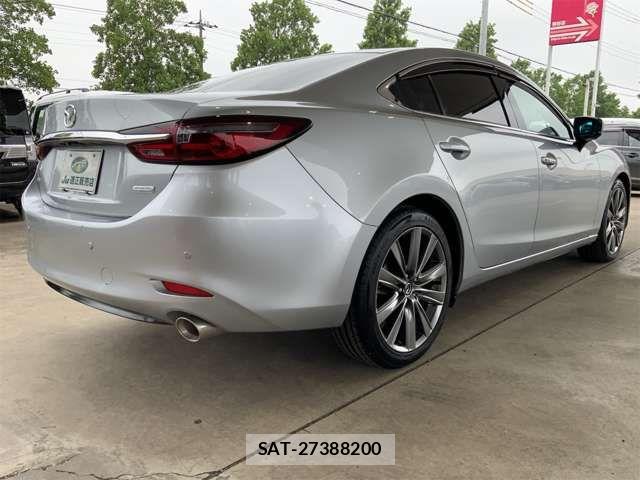 Mazda ATENZA 2018-10 8074442-6