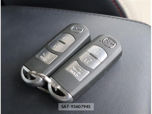 Mazda ATENZA 2014-03 8100264-18