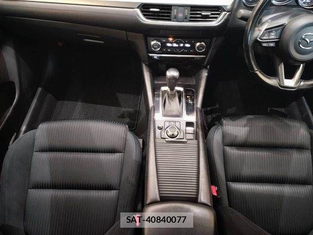 Mazda ATENZA 2017-03 8208528-2