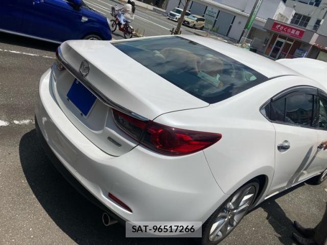Mazda ATENZA 2013-07 8208531-2