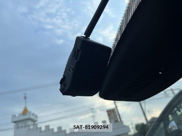 Mazda ATENZA 2017-09 8208526-11