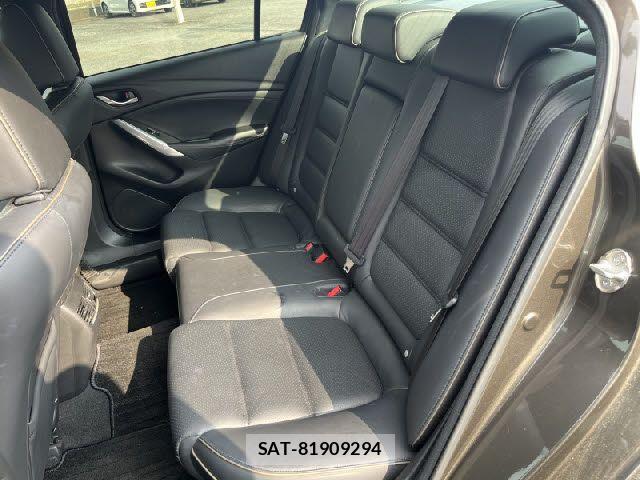 Mazda ATENZA 2017-09 8208526-12