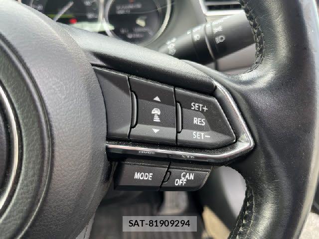 Mazda ATENZA 2017-09 8208526-17