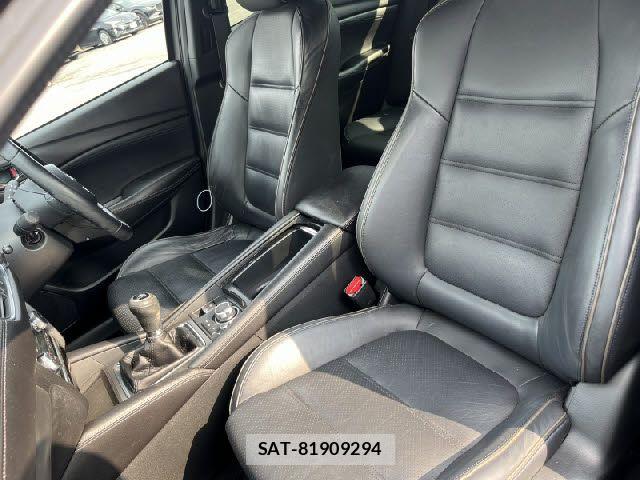 Mazda ATENZA 2017-09 8208526-18
